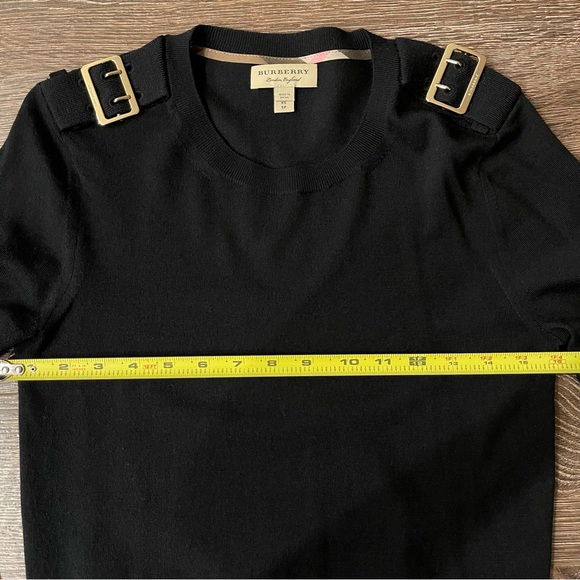 Burberry Buckle Detail Merino Wool Sweater - Picture 9 of 9